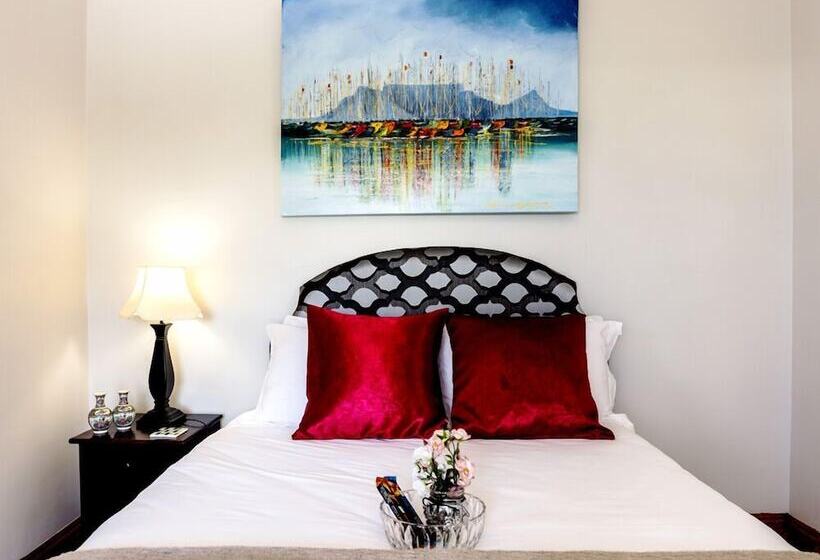 펜션 Holiday Guest House Langebaan