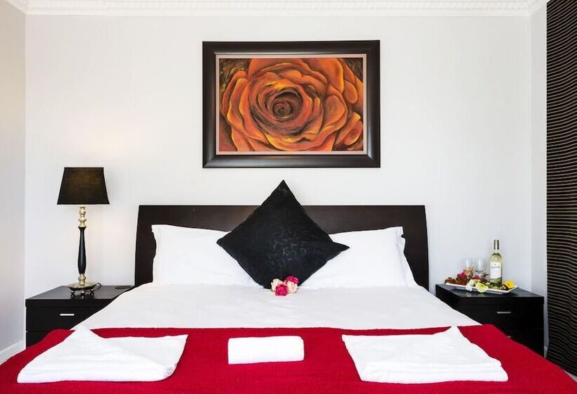 펜션 Holiday Guest House Langebaan