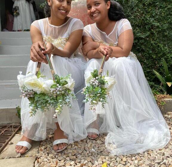 膳宿费 Muckleneuk Manor