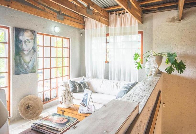 膳宿费 Muckleneuk Manor