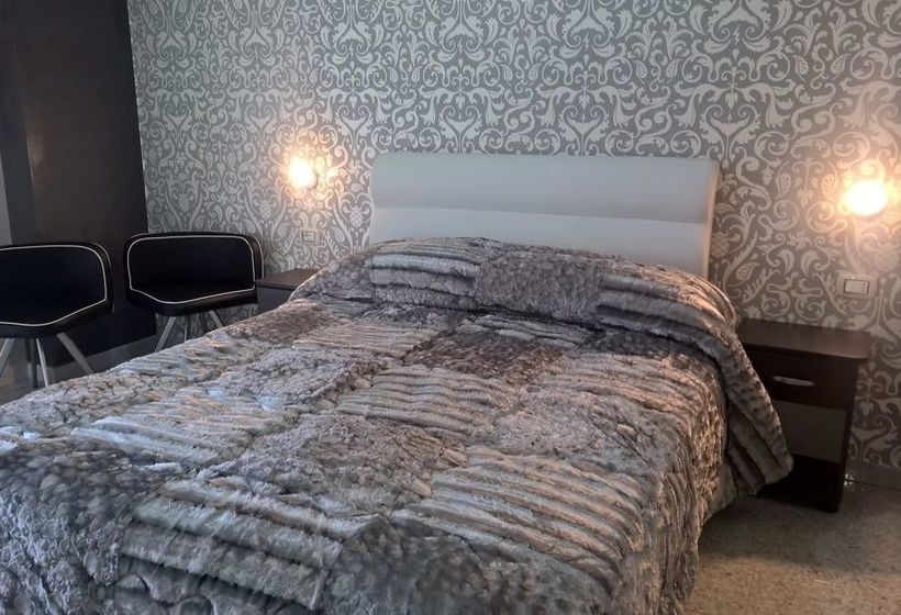 פנסיון Pompei Boutique Inn