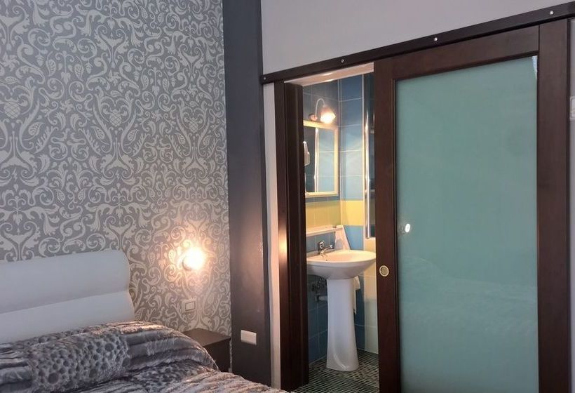 פנסיון Pompei Boutique Inn