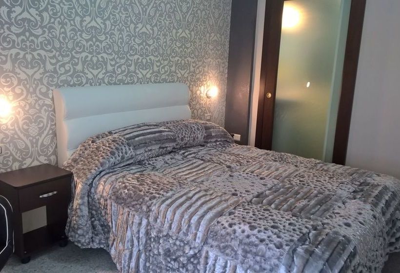 פנסיון Pompei Boutique Inn