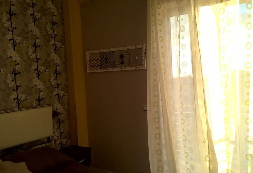 פנסיון Pompei Boutique Inn