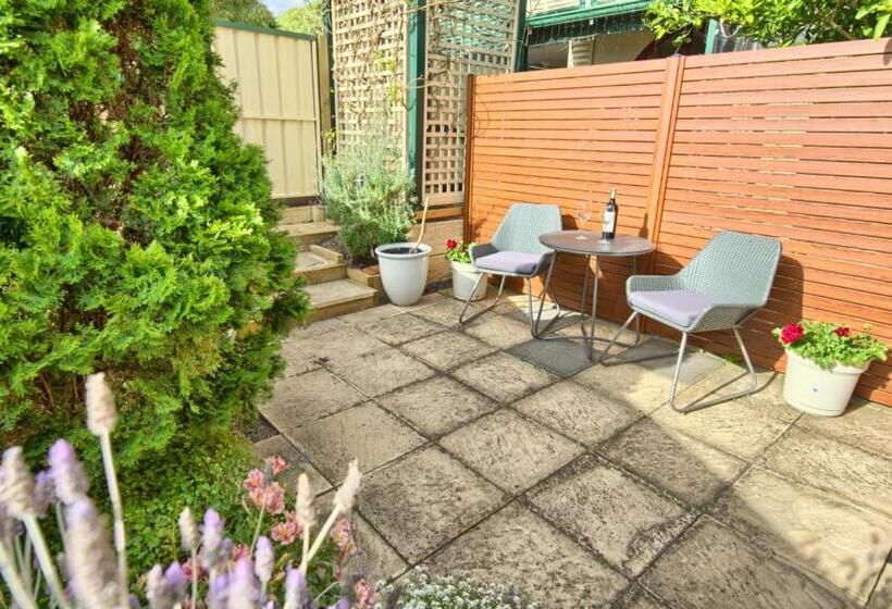 پانسیون Spencer Suites Albany