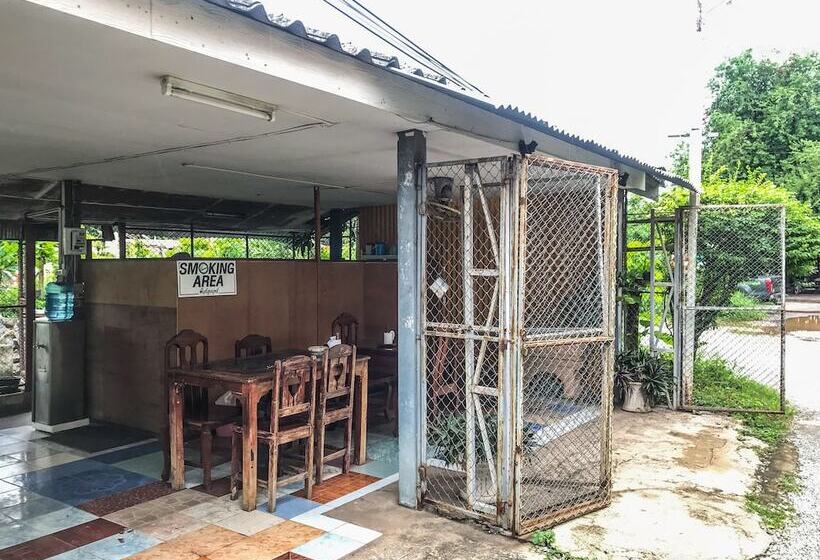 膳宿费 Surada Guesthouse