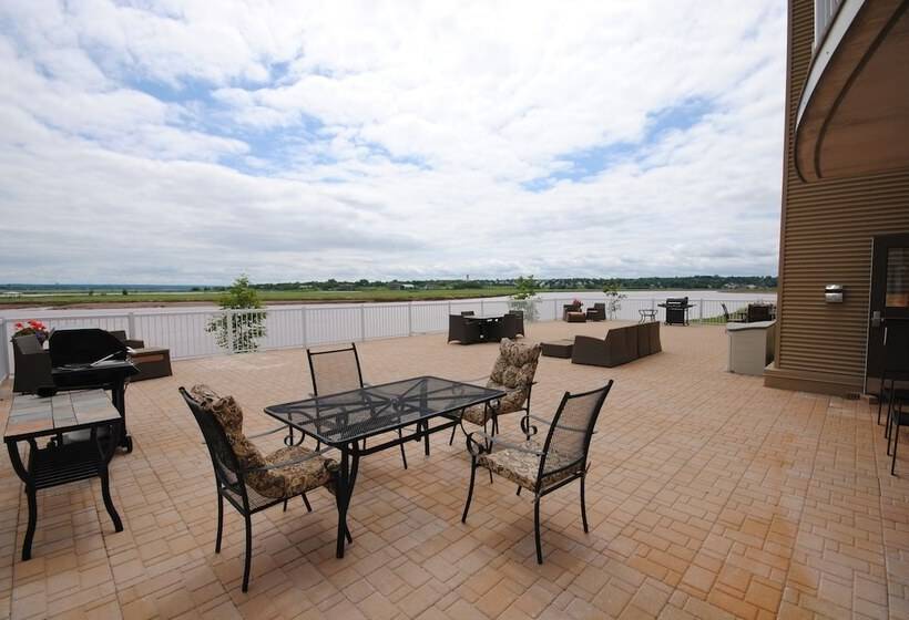 Premiere Suites Moncton