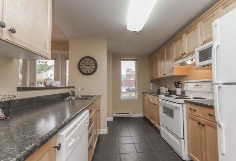 Premiere Suites Moncton