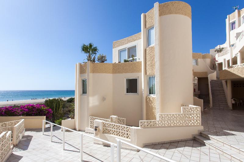 R2 Maryvent Beach Apartments