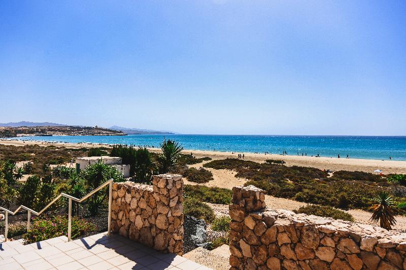 R2 Maryvent Beach Apartments