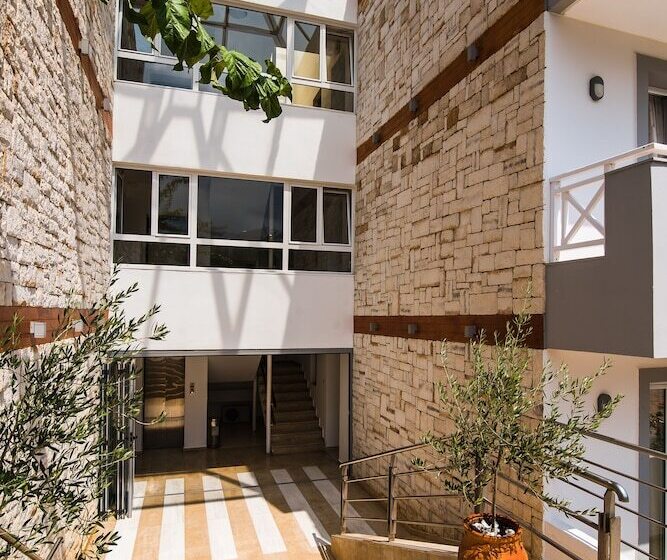 Vagelis Comfort Apartments