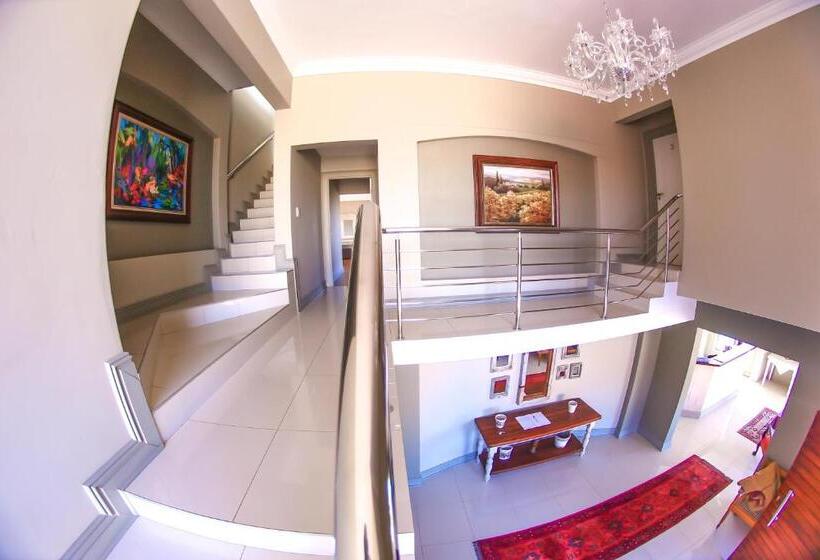 住宿加早餐 Alabaster Box Guesthouse