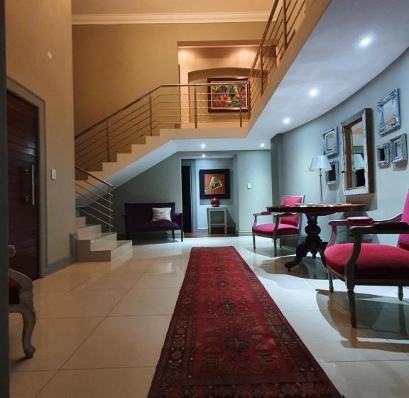 住宿加早餐 Alabaster Box Guesthouse