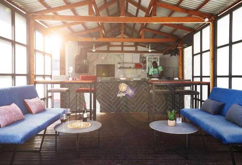 هاستل Wish U Were Here