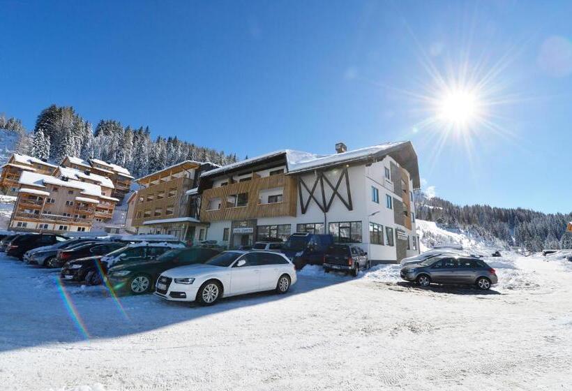 Almhotel Kärnten