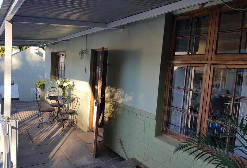 Apartment 7 On Oakleigh