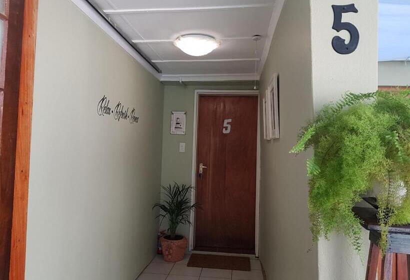 Apartment 7 On Oakleigh