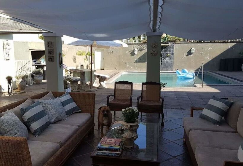 Apartment 7 On Oakleigh