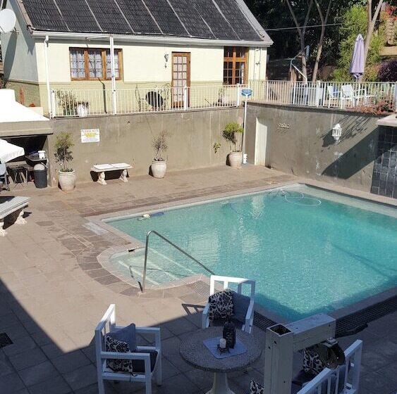 Apartment 7 On Oakleigh