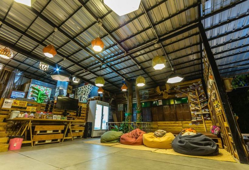 Baan Peang Por Hostel Koh Lipe