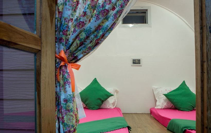 Baan Peang Por Hostel Koh Lipe