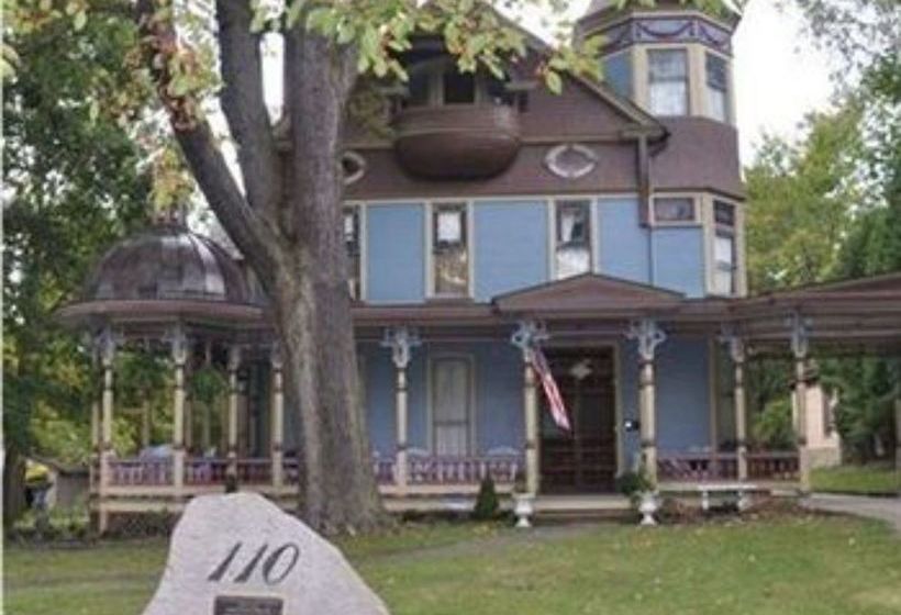 ベッドアンドブレックファースト Charles Nelson Schmick House
