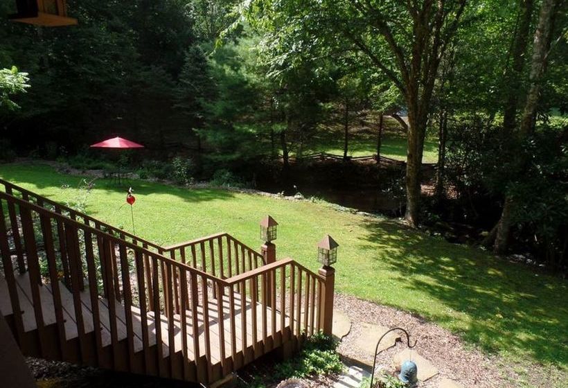 Creekside Paradise Bed And Breakfast