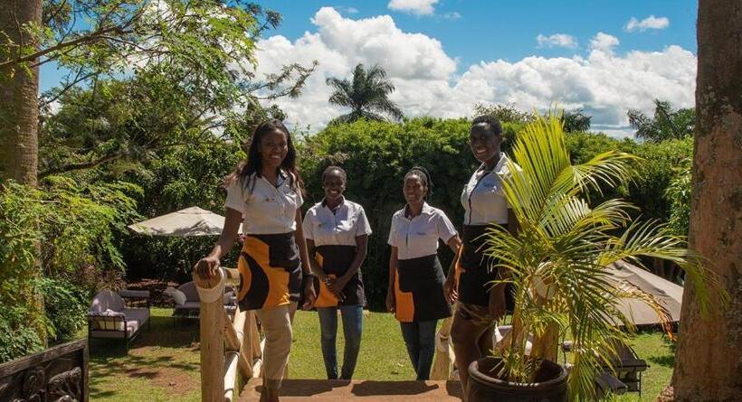 تختخواب و صبحانه Karibu Entebbe