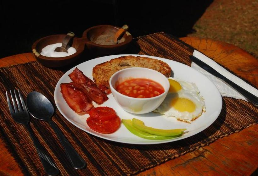 تختخواب و صبحانه Karibu Entebbe