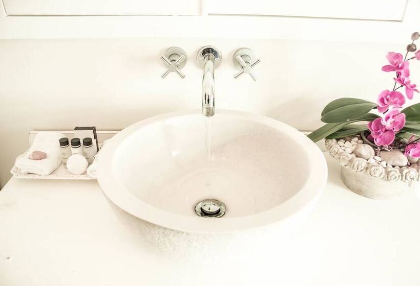 مبيت وإفطار Paternoster Manor