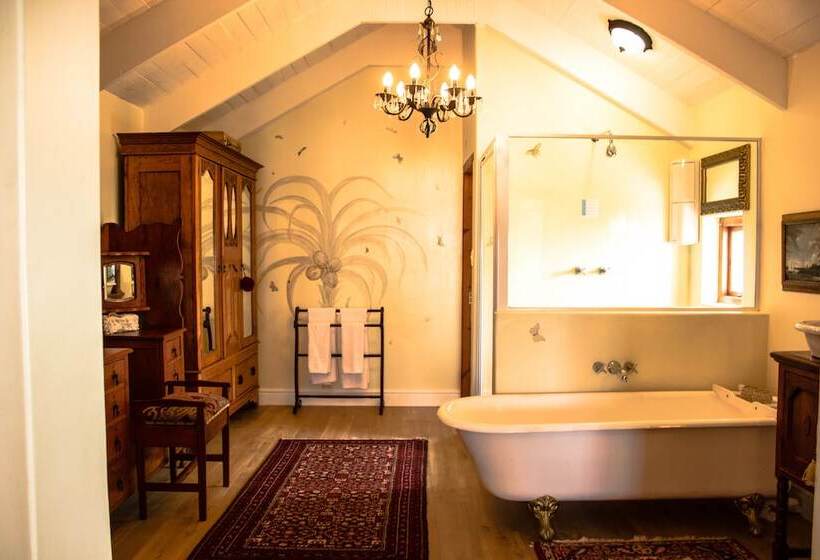 مبيت وإفطار Paternoster Manor