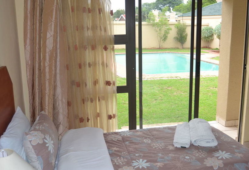 Bed and Breakfast Airport Transit Guest Lodge