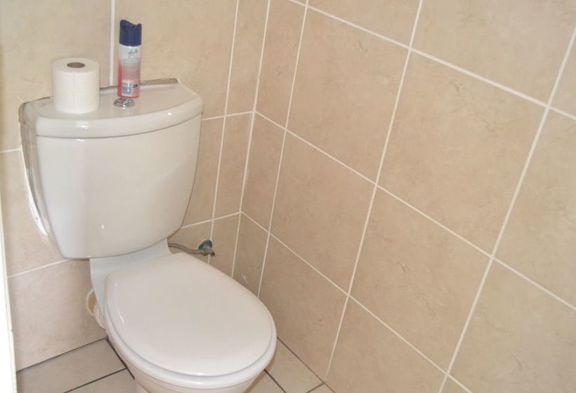 Bed and Breakfast Airport Transit Guest Lodge