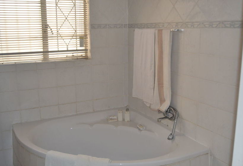 Bed and Breakfast Airport Transit Guest Lodge