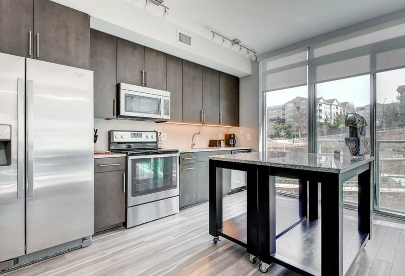 Global Luxury Suites At Park Crest