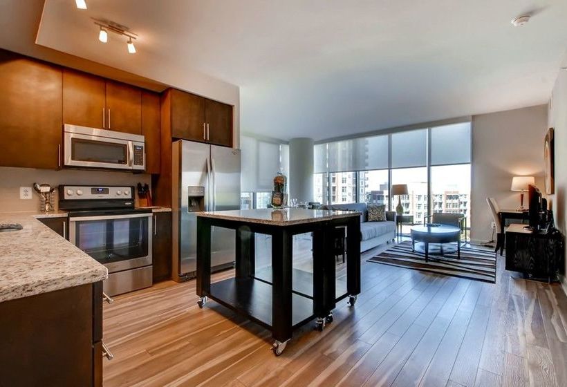 Global Luxury Suites At Park Crest