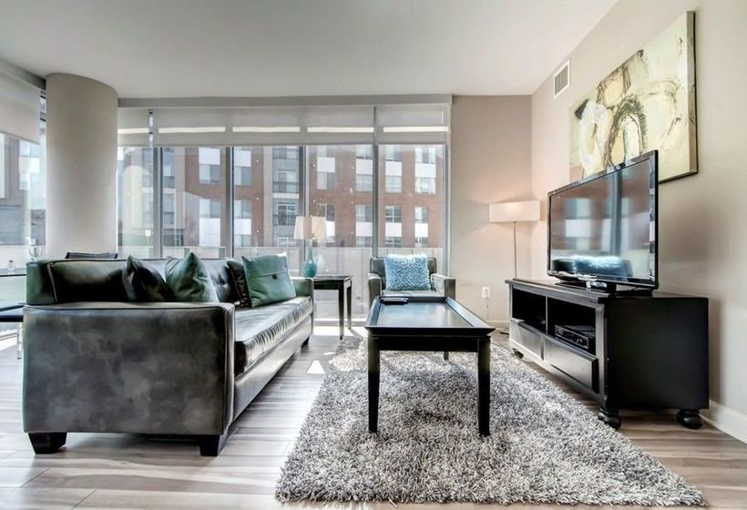 Global Luxury Suites At Park Crest