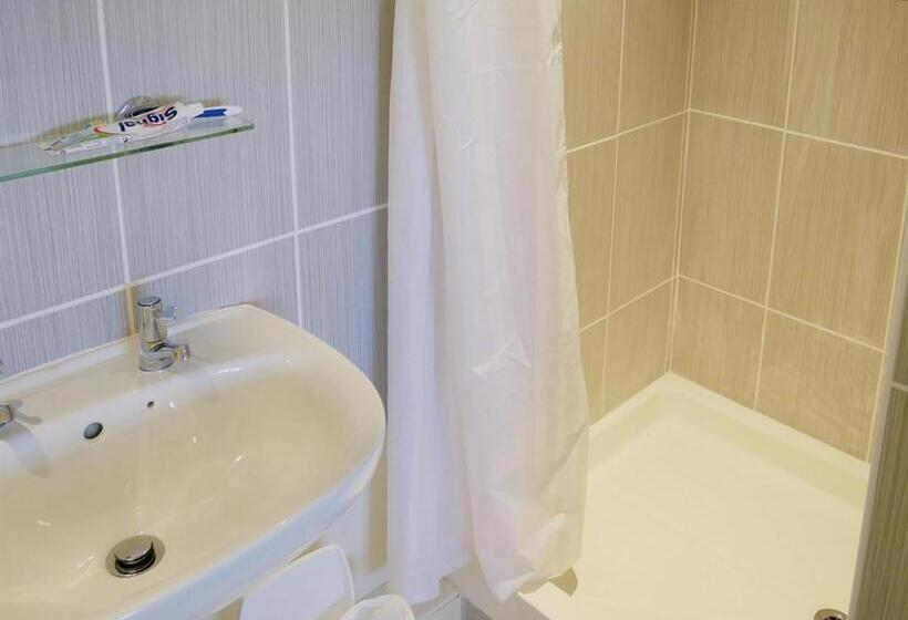 여관 The Saracens Head