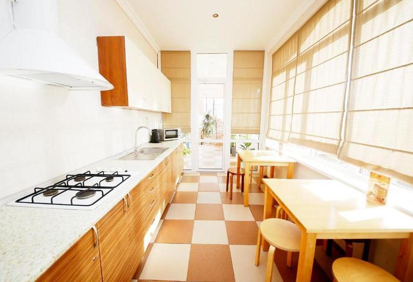 هتل Guest House Amigo