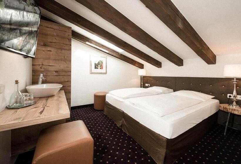 Отель & Appartements Tiroler Buam