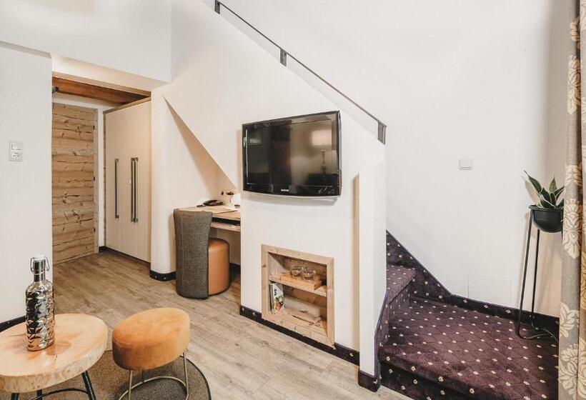 酒店 & Appartements Tiroler Buam