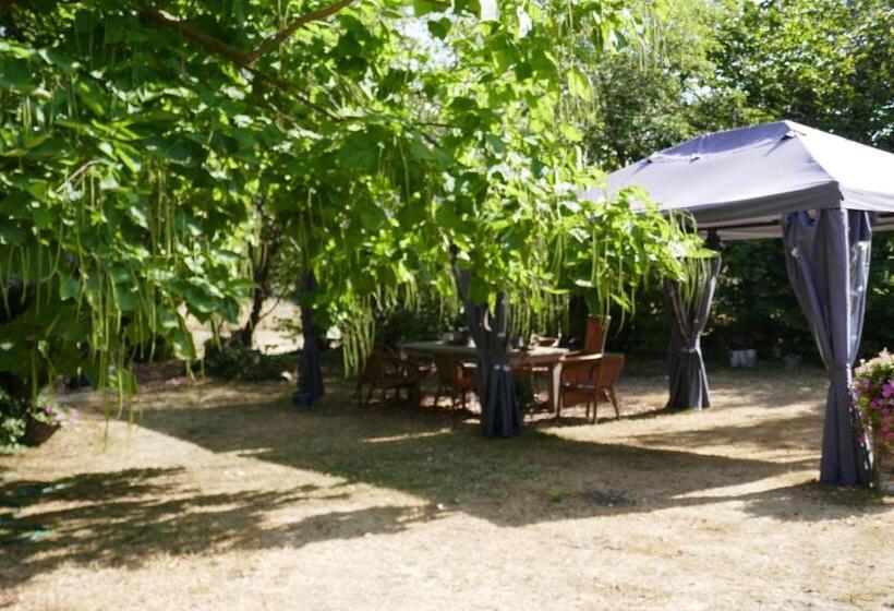 בית מלון כפרי B&b Rezonans