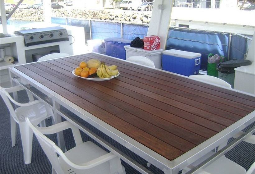 בית מלון כפרי Boyds Bay Houseboat Holidays