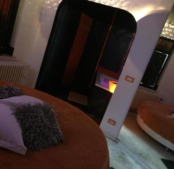 Отель Bubble Lounge