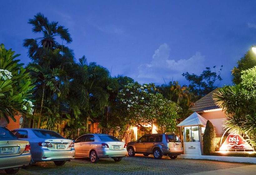 Отель Chez Nous Boutique Resort