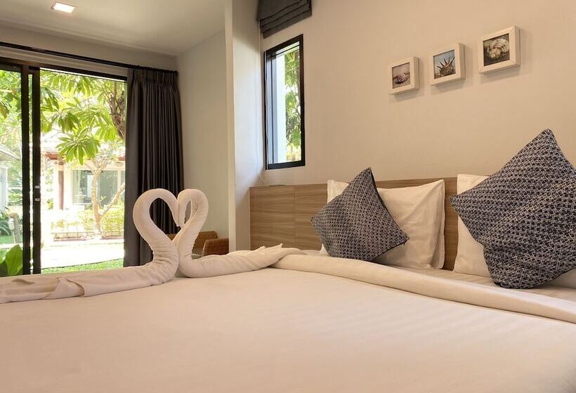 Отель Chez Nous Boutique Resort