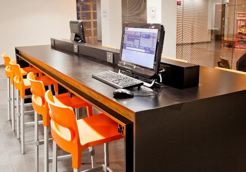 Sierra Suites By Hp Hotels