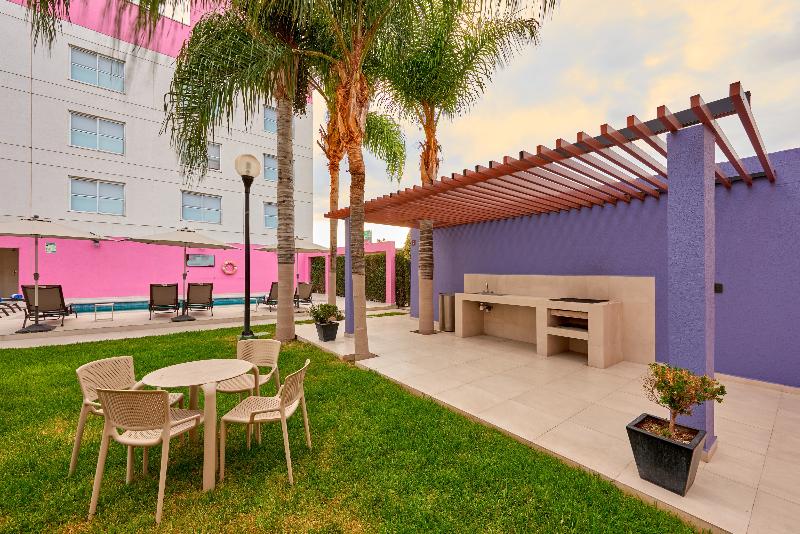 Sierra Suites By Hp Hotels