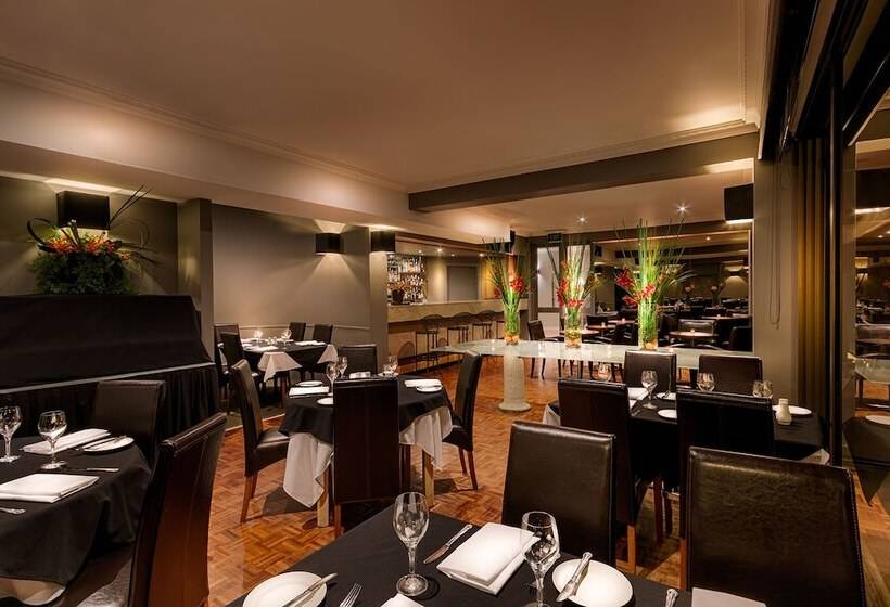 호텔 Crest On Barkly Serviced Apartments