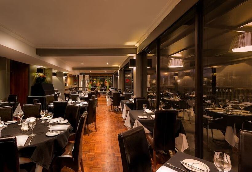 호텔 Crest On Barkly Serviced Apartments